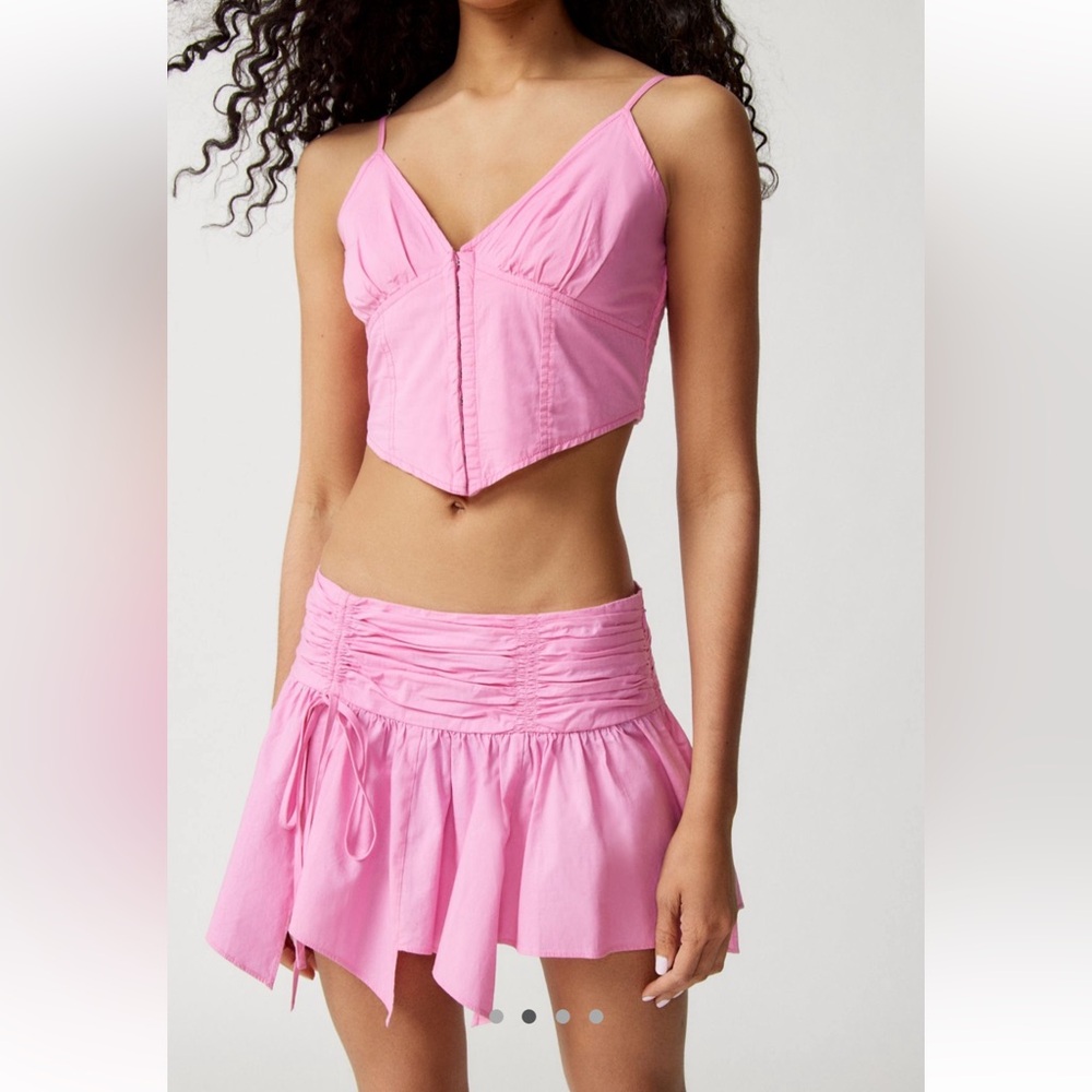 Kimchi Blue Daisy Poplin Mini Skirt NWT